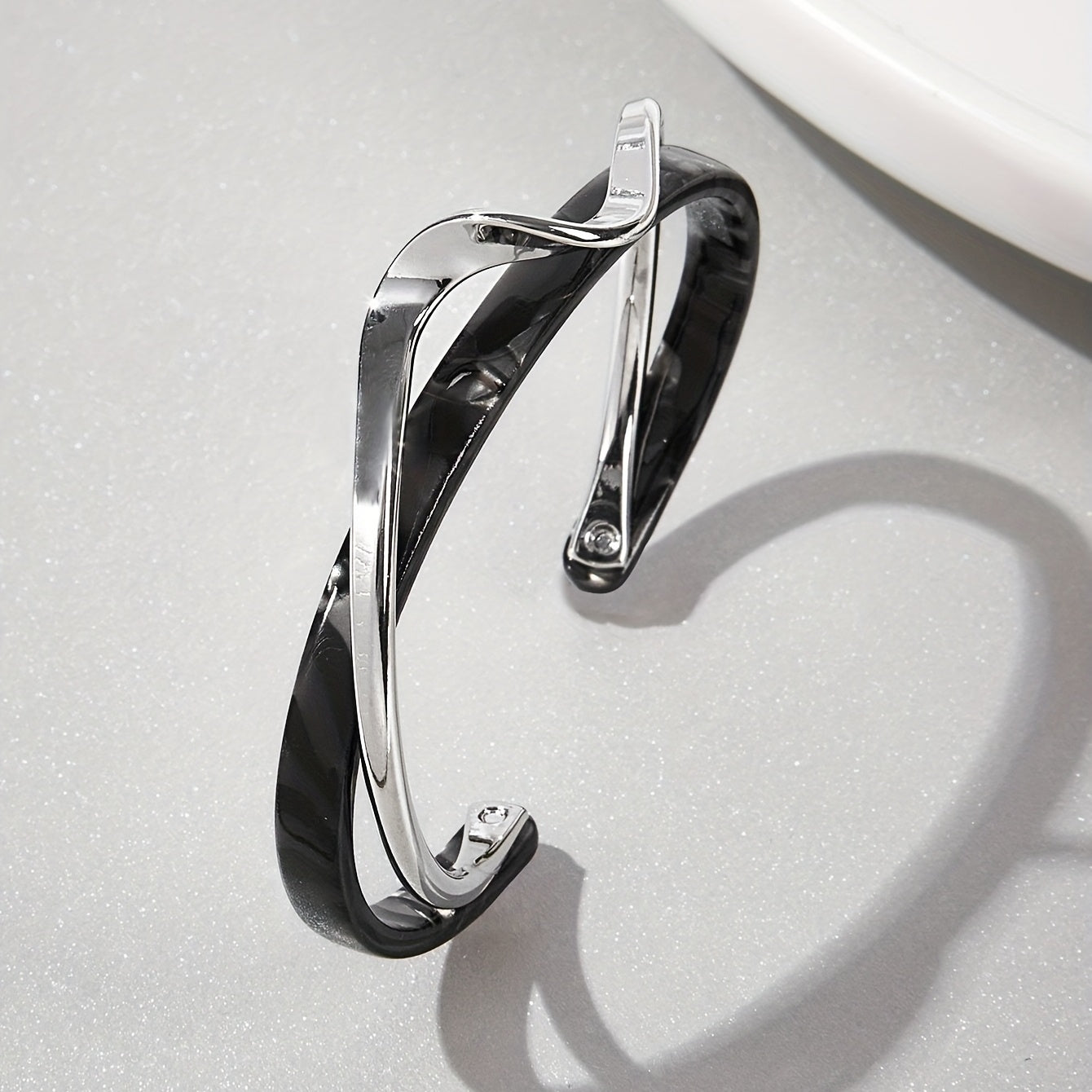 Wave Shape Cuff Bangle Inlaid Faux Pearl Minimalist Style Jewelry